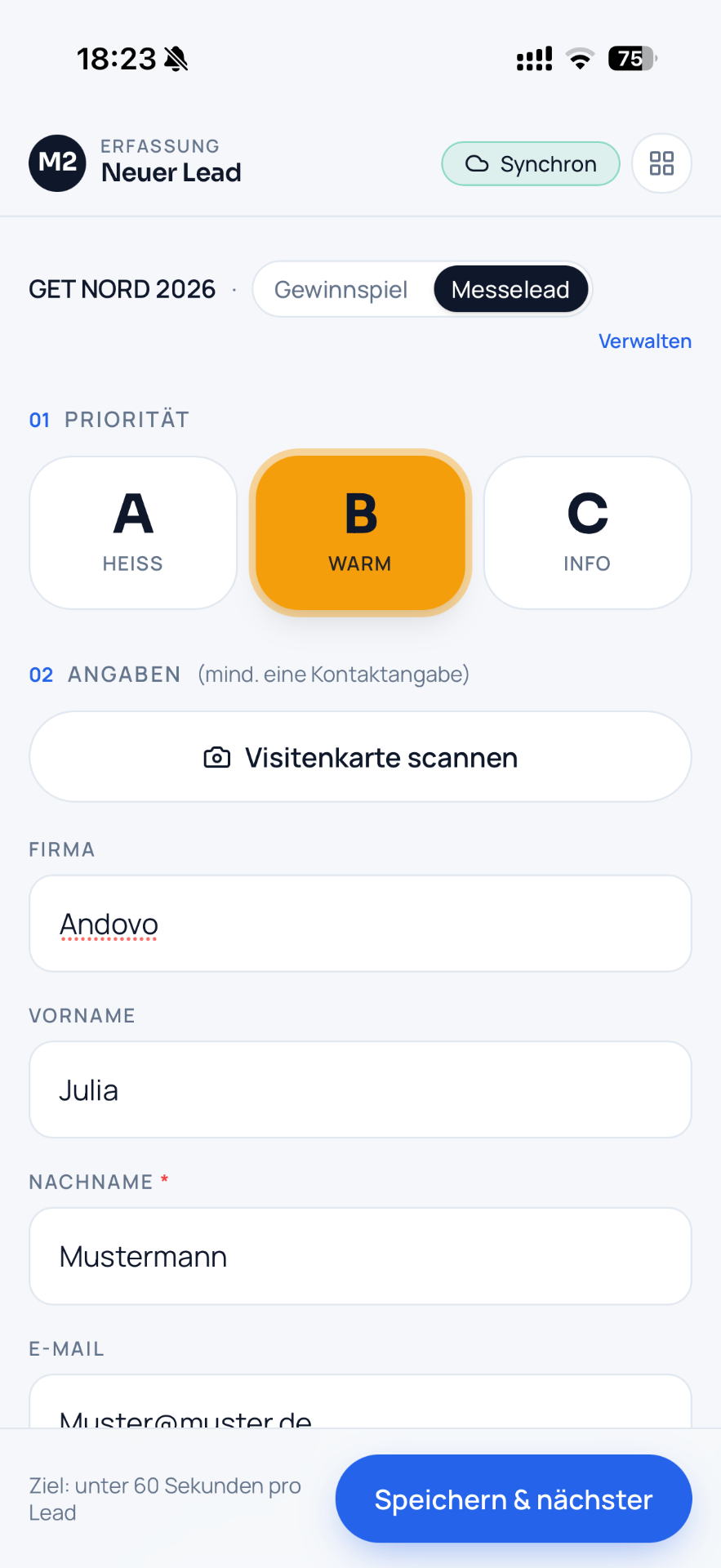 Erfassungsmaske: Priorität wählen, Visitenkarte scannen und Kontaktfelder ausfüllen
